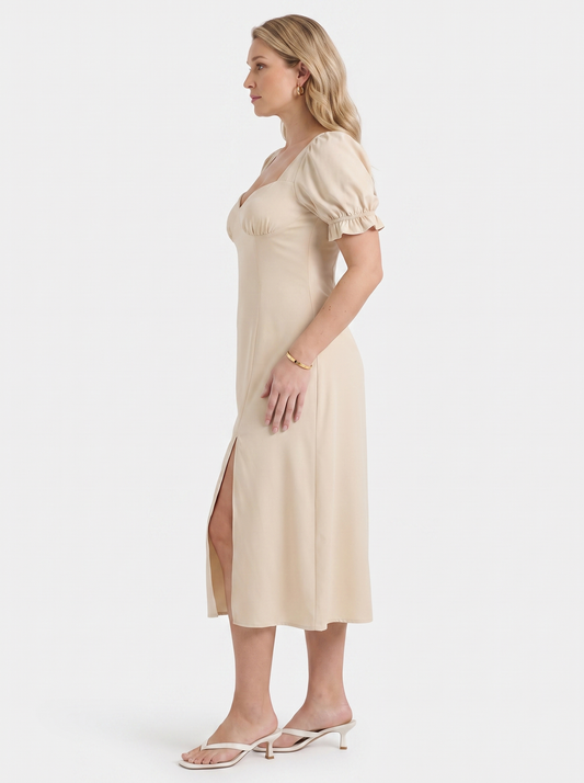 Midikleid mit Herzausschnitt und Puffärmeln