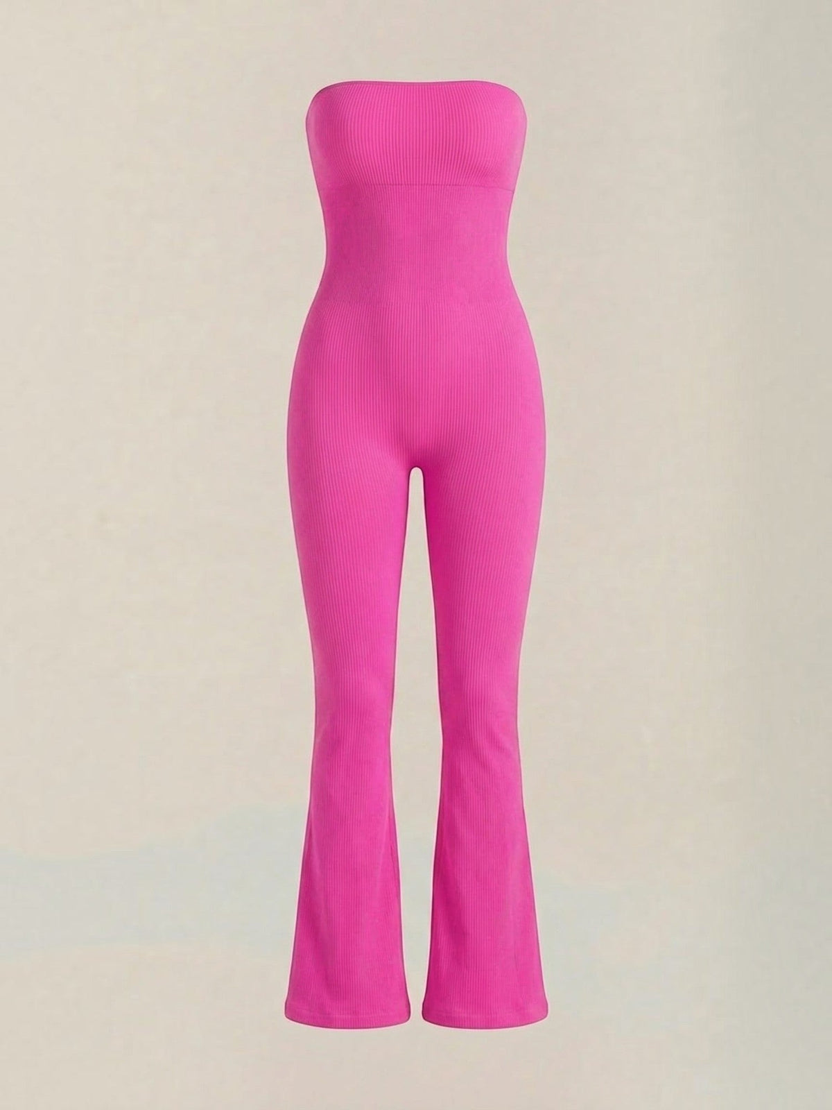 Trägerloser Jumpsuit mit ausgestelltem Bein