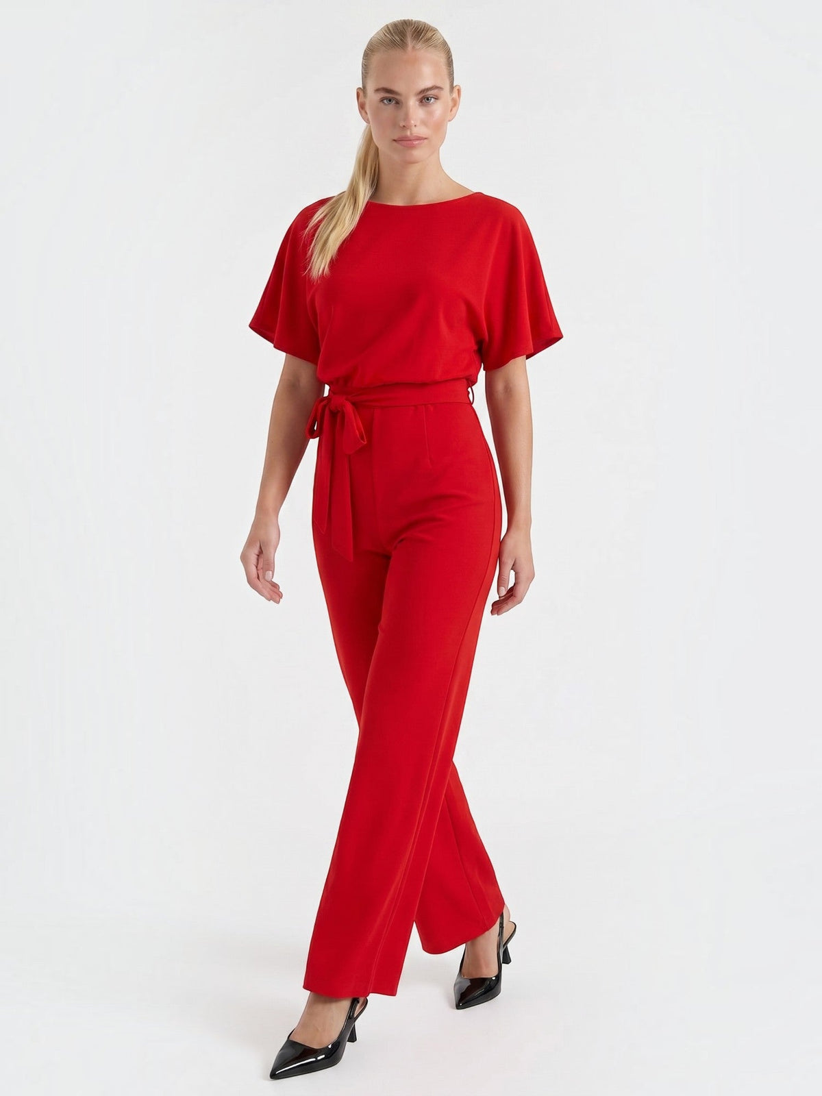 Jumpsuit mit Bindegürtel und weitem Bein