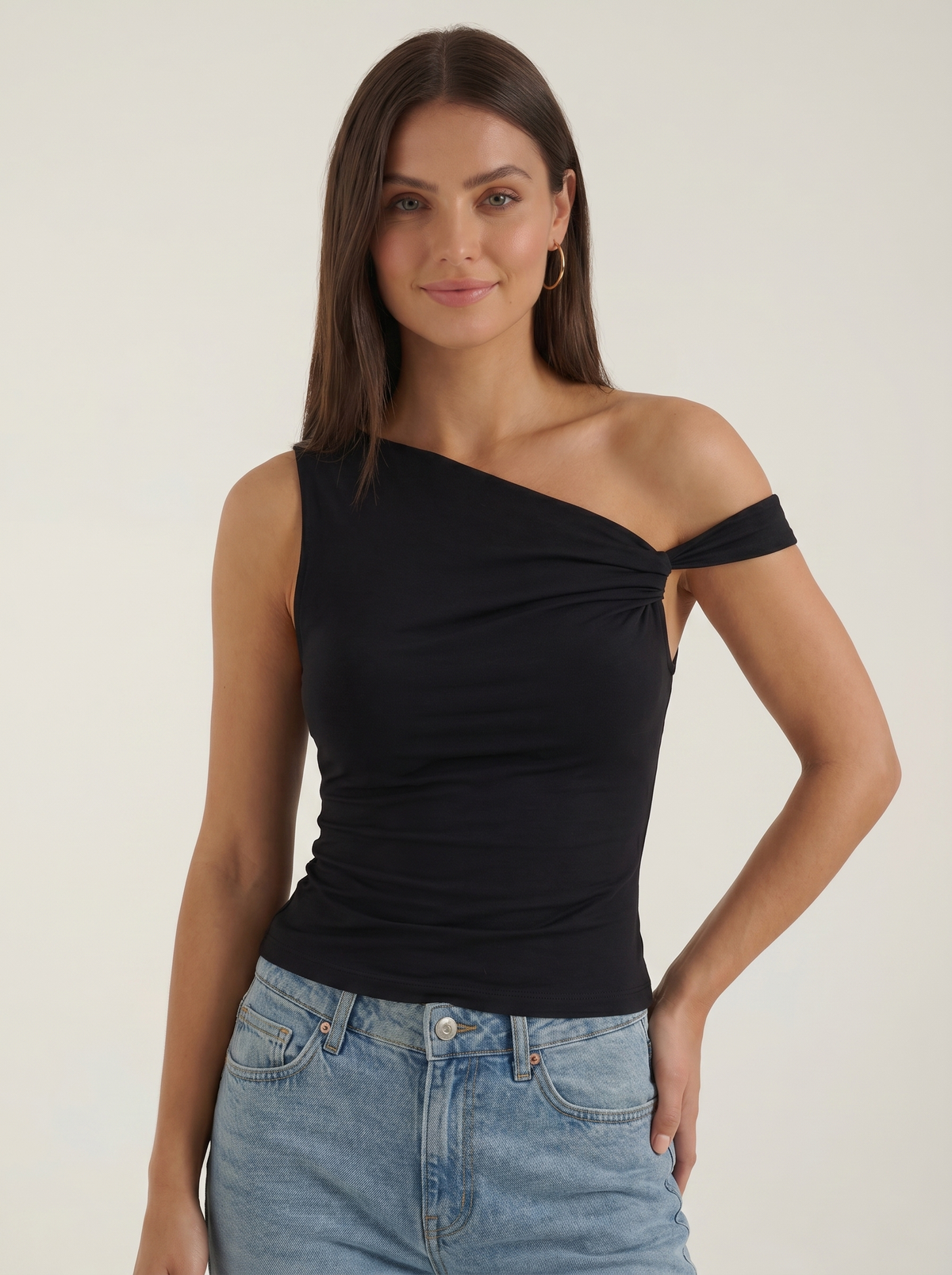 Asymmetrisches One-Shoulder-Top mit Raffung