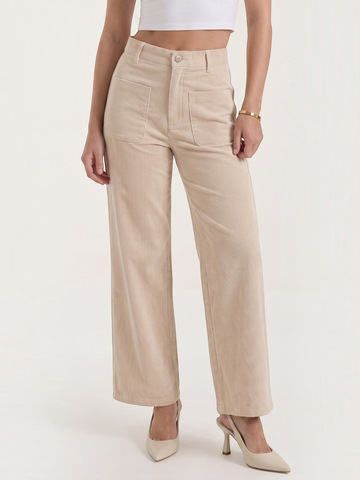Cordhose mit weitem Bein und Aufgesetzten Taschen