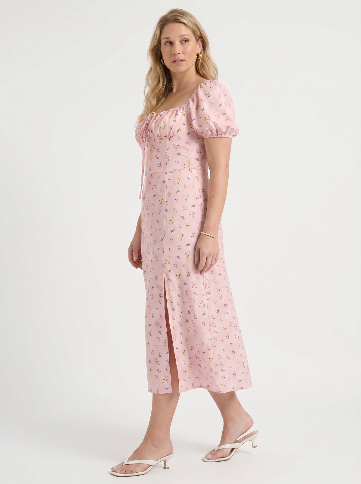 Geblümtes Midikleid mit Puffärmeln