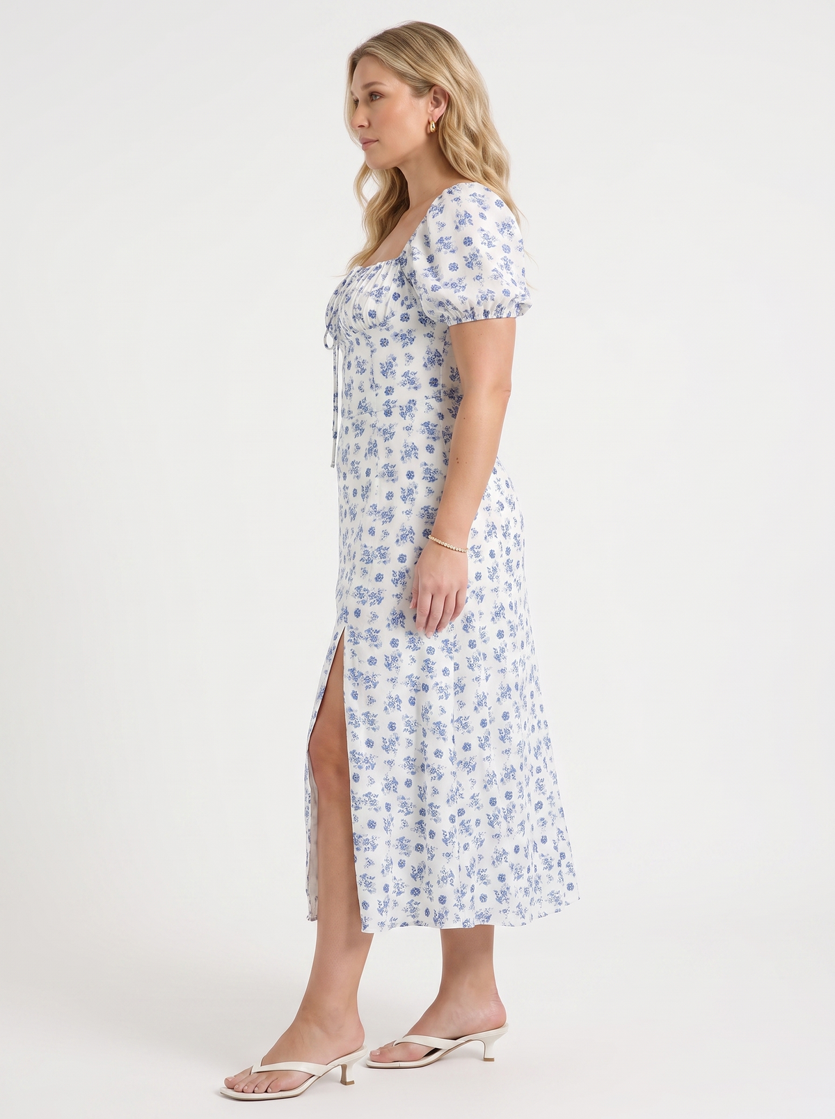Geblümtes Midikleid mit Puffärmeln