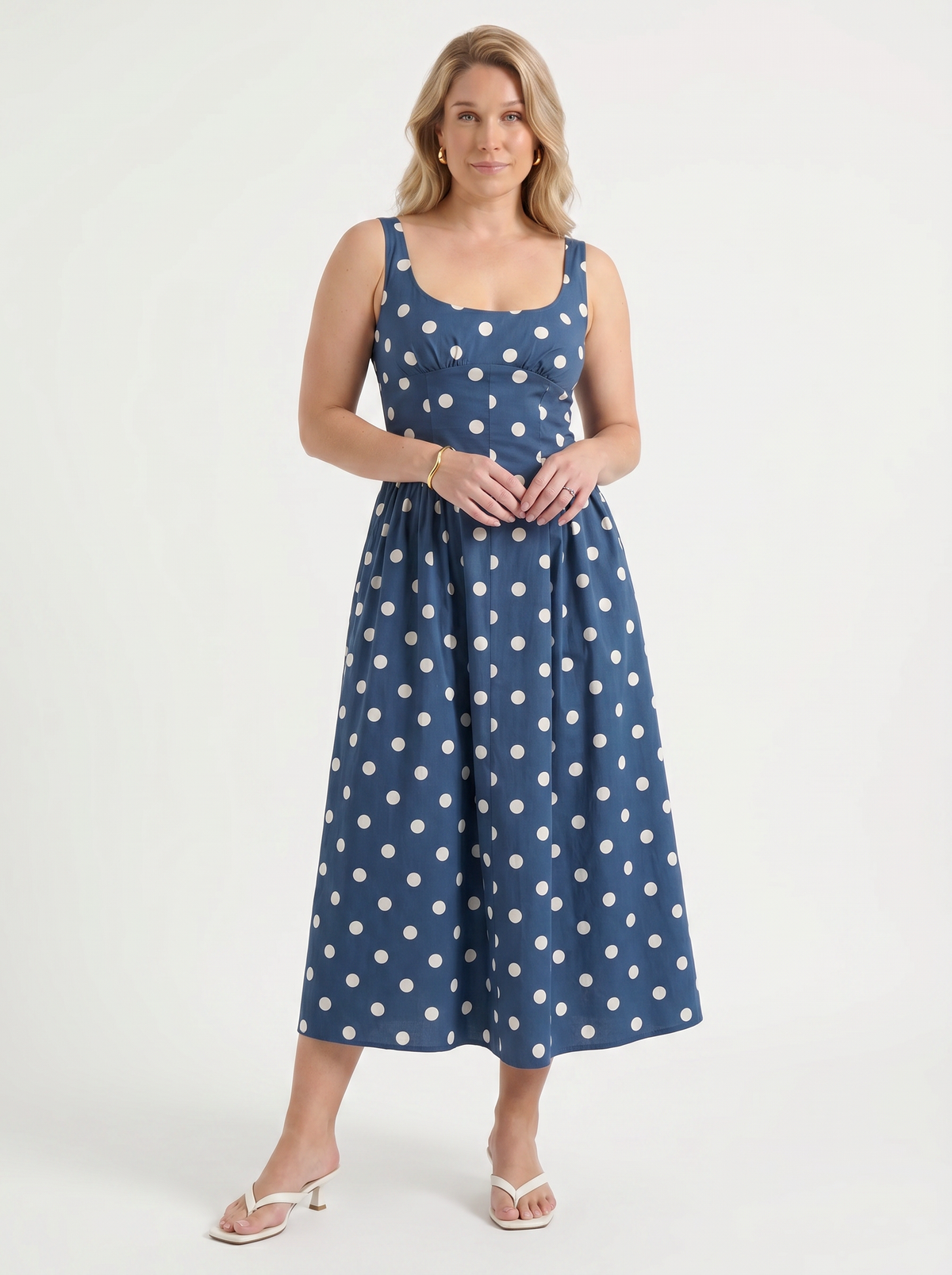 Geblümtes Midikleid mit eckigem Ausschnitt