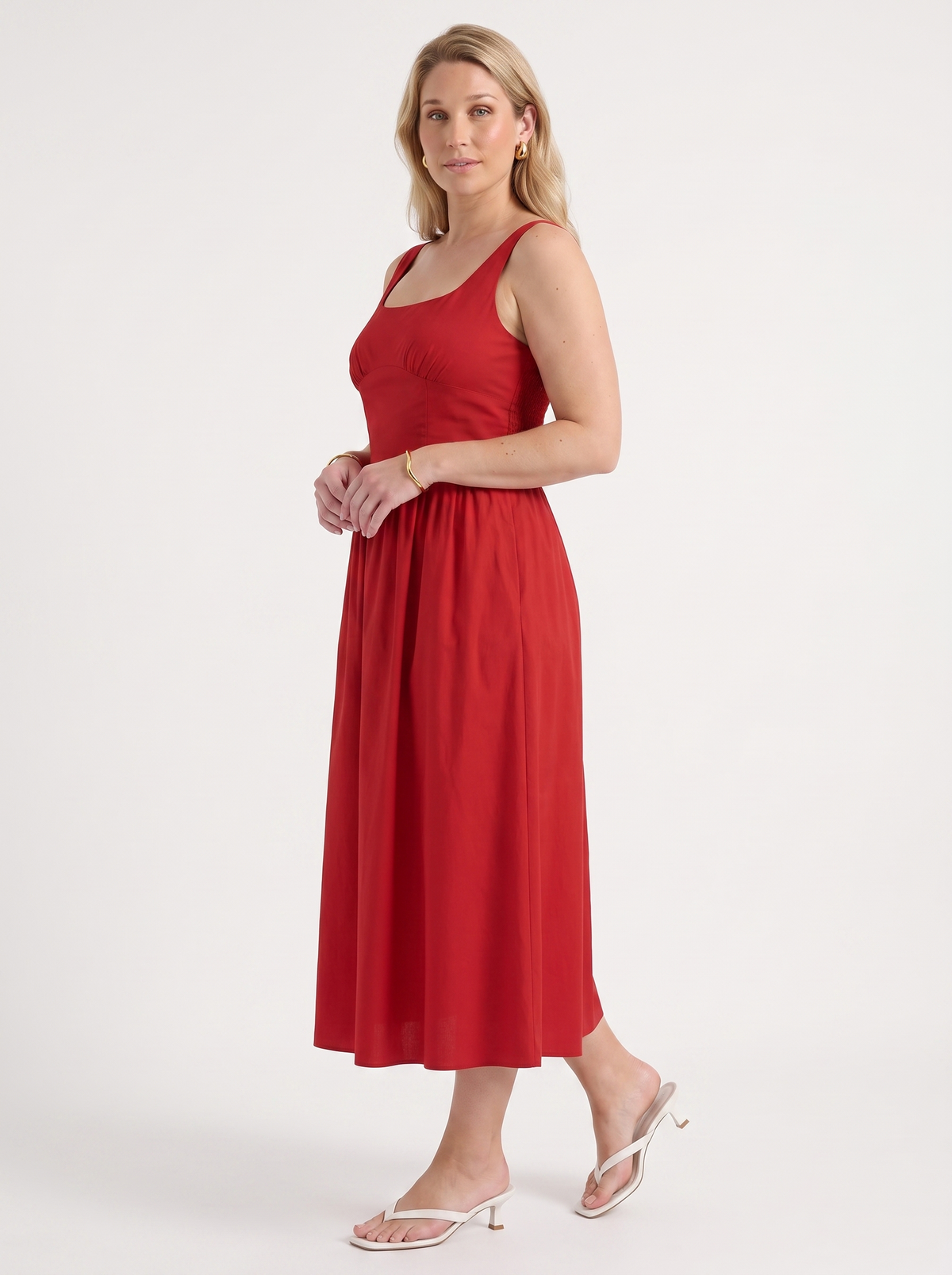 Geblümtes Midikleid mit eckigem Ausschnitt