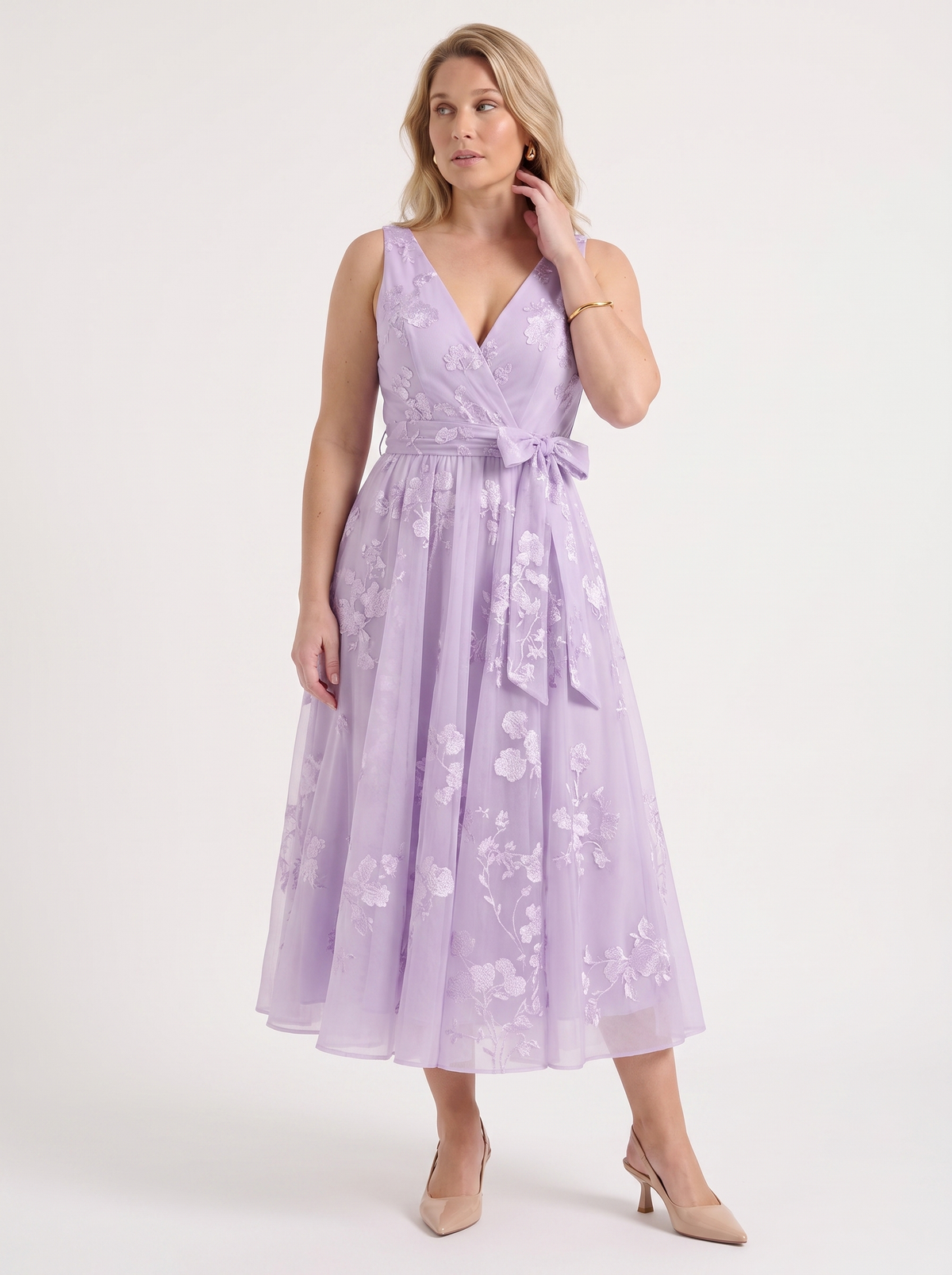 Geblümtes Wickel-Midikleid