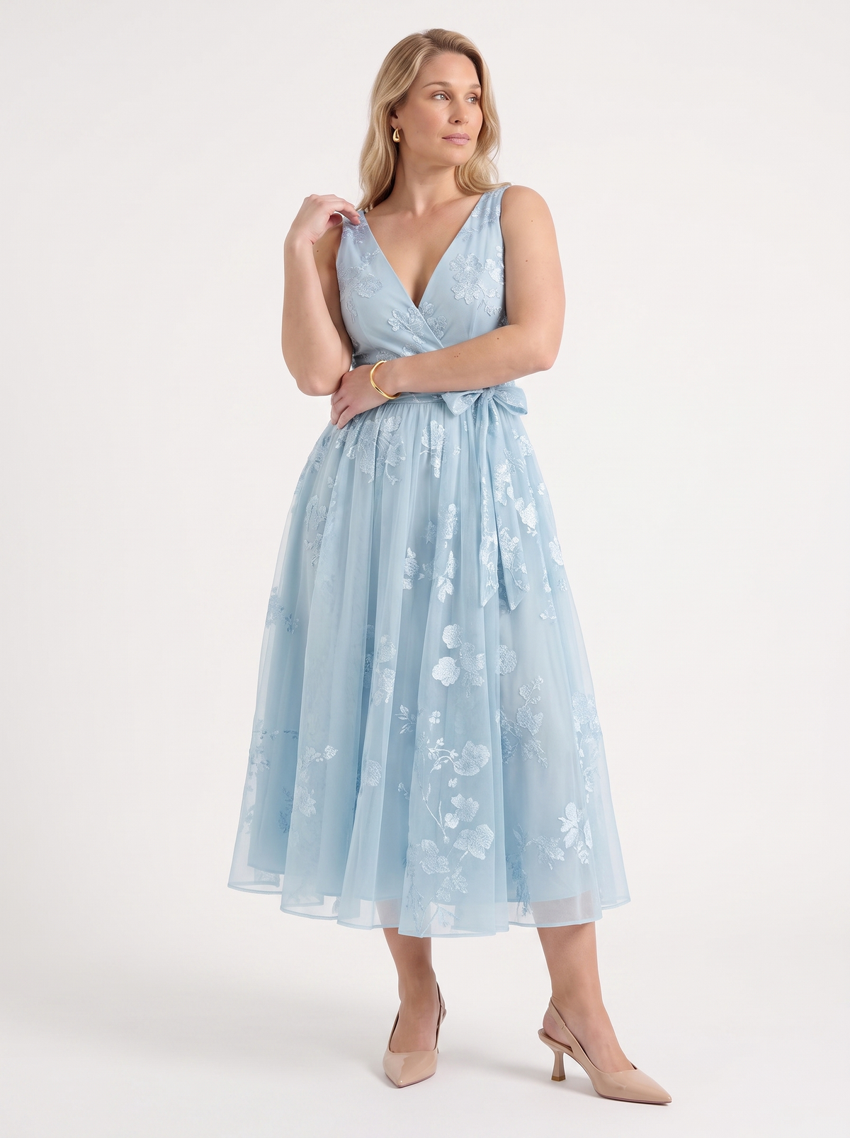 Geblümtes Wickel-Midikleid