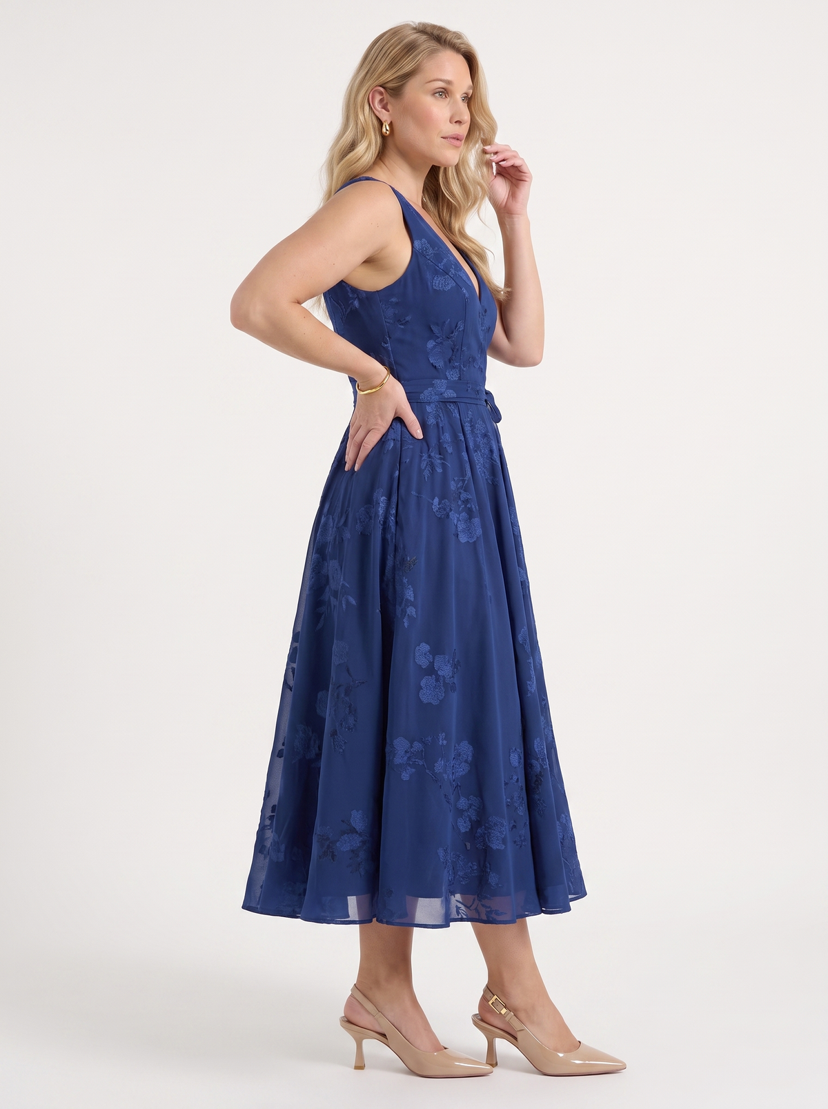 Geblümtes Wickel-Midikleid