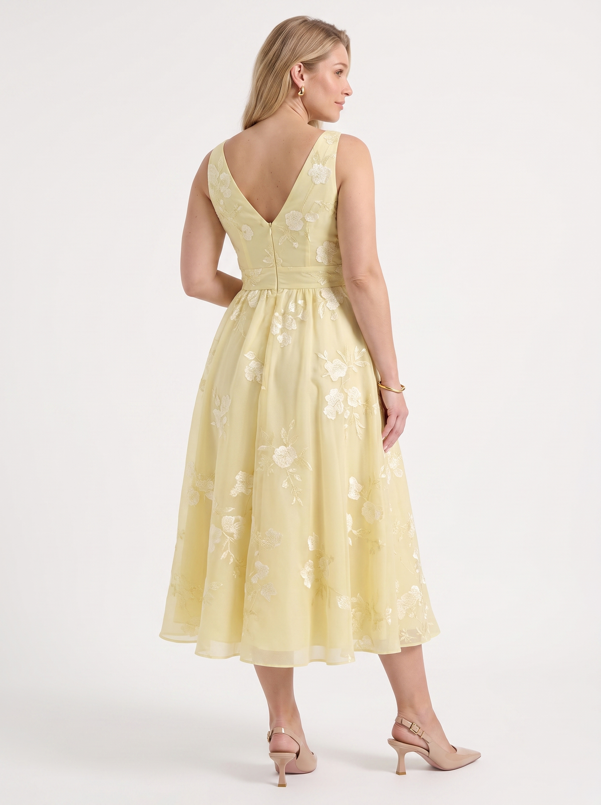 Geblümtes Wickel-Midikleid