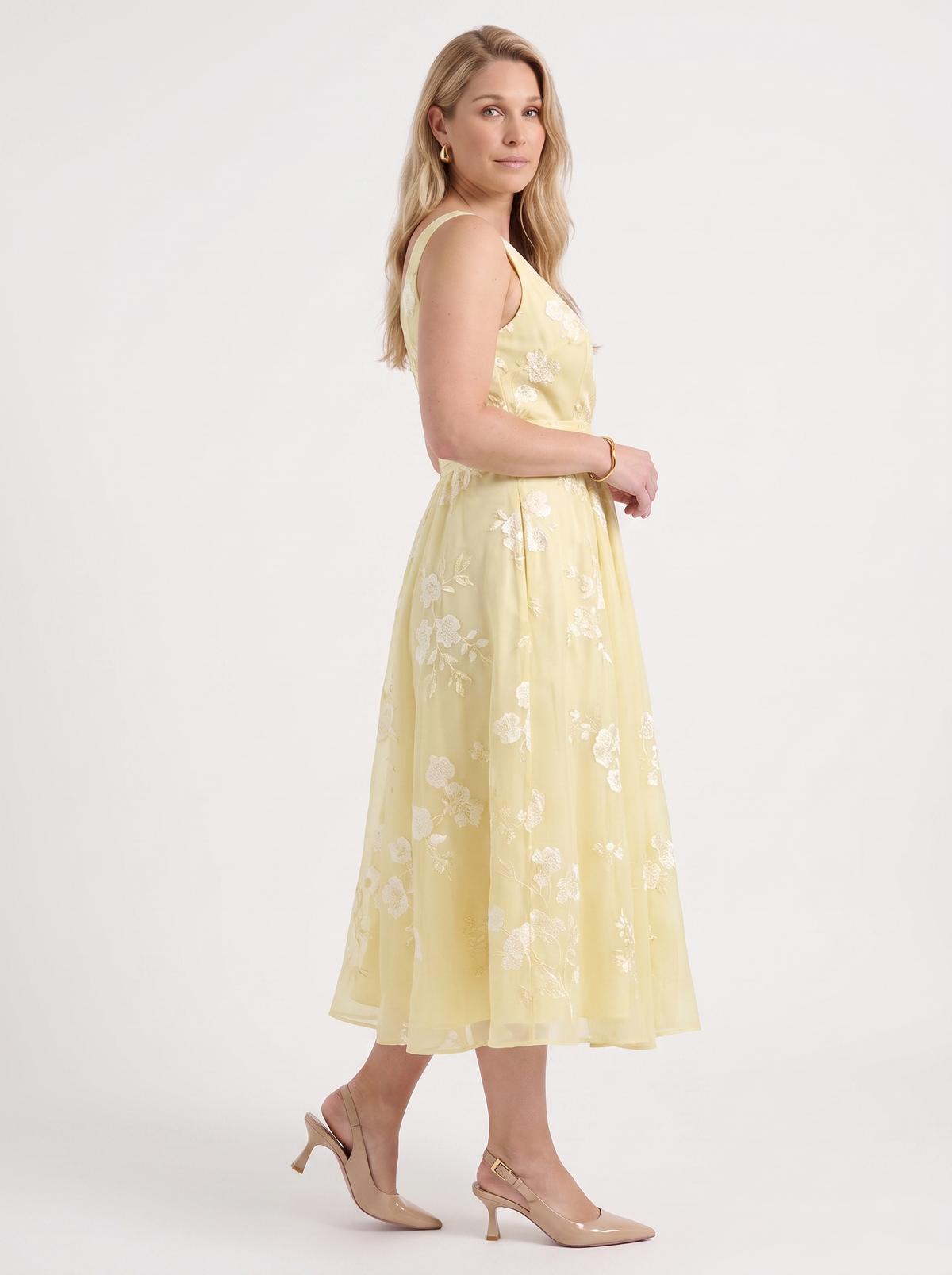 Geblümtes Wickel-Midikleid