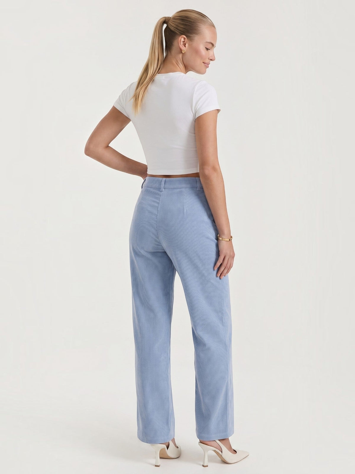 Cordhose mit weitem Bein und Aufgesetzten Taschen