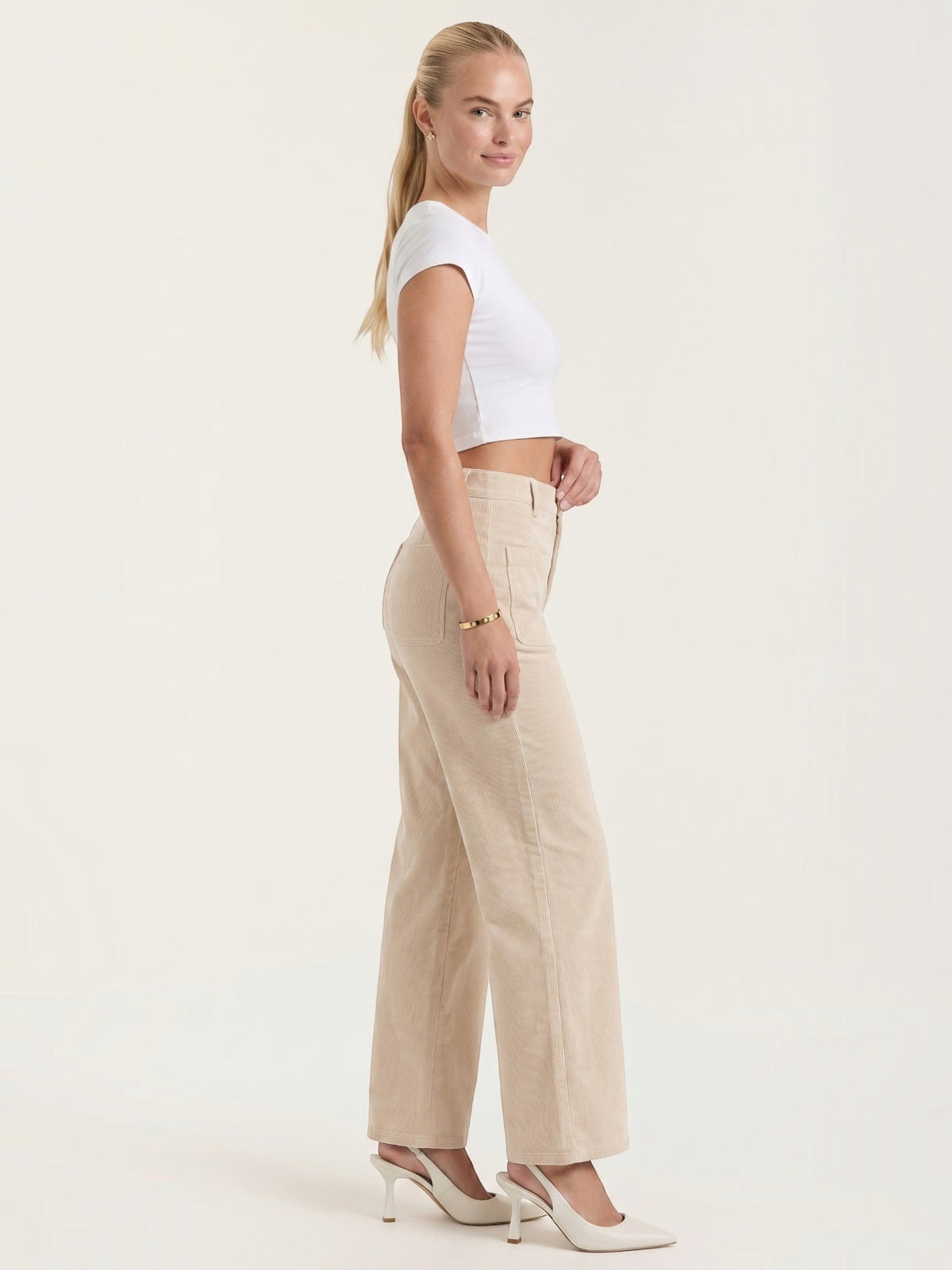 Cordhose mit weitem Bein und Aufgesetzten Taschen