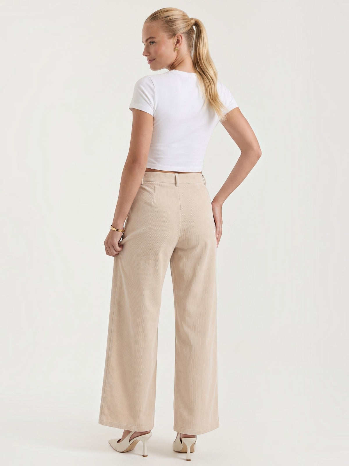 Cordhose mit weitem Bein und Aufgesetzten Taschen