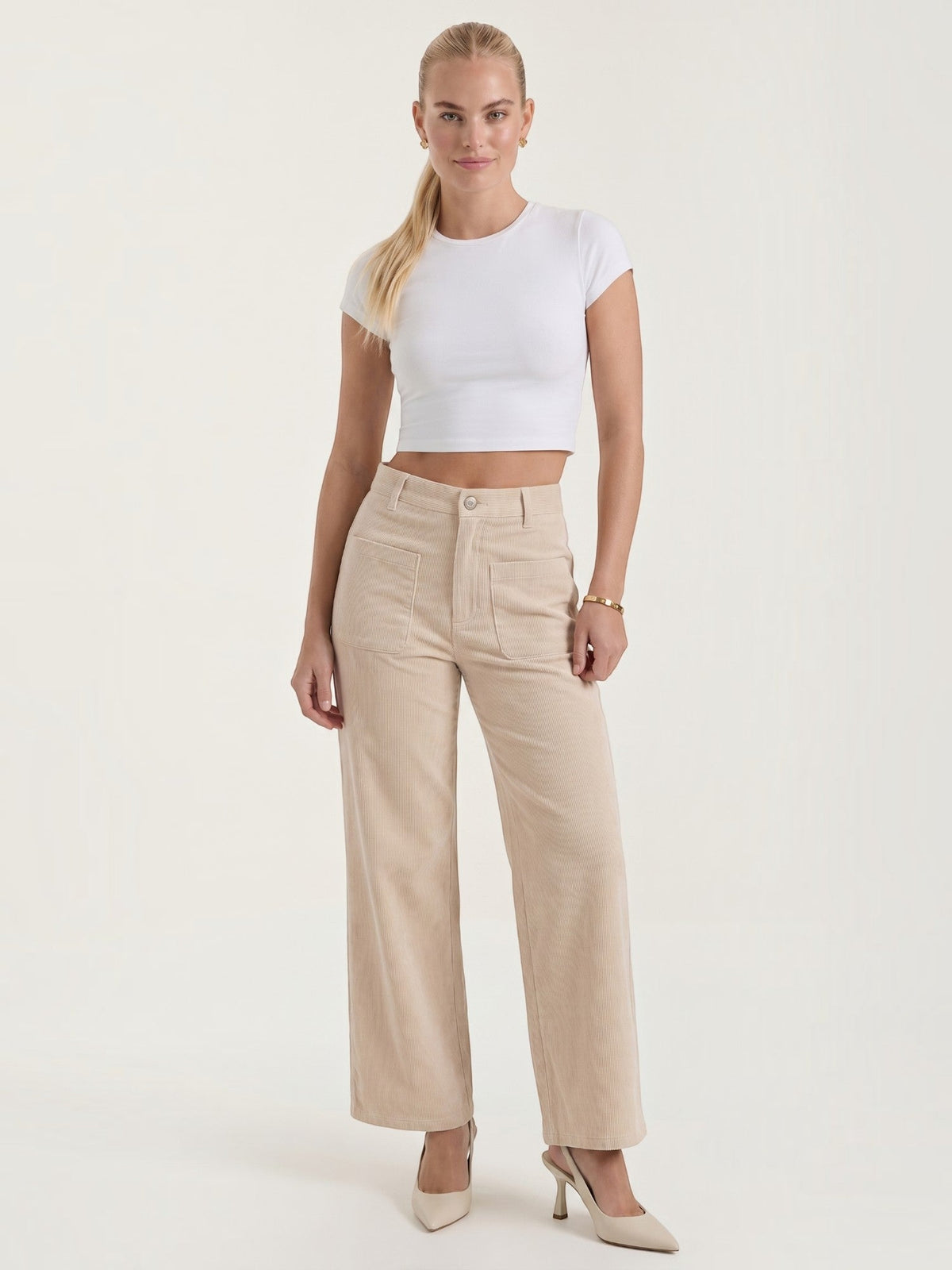 Cordhose mit weitem Bein und Aufgesetzten Taschen