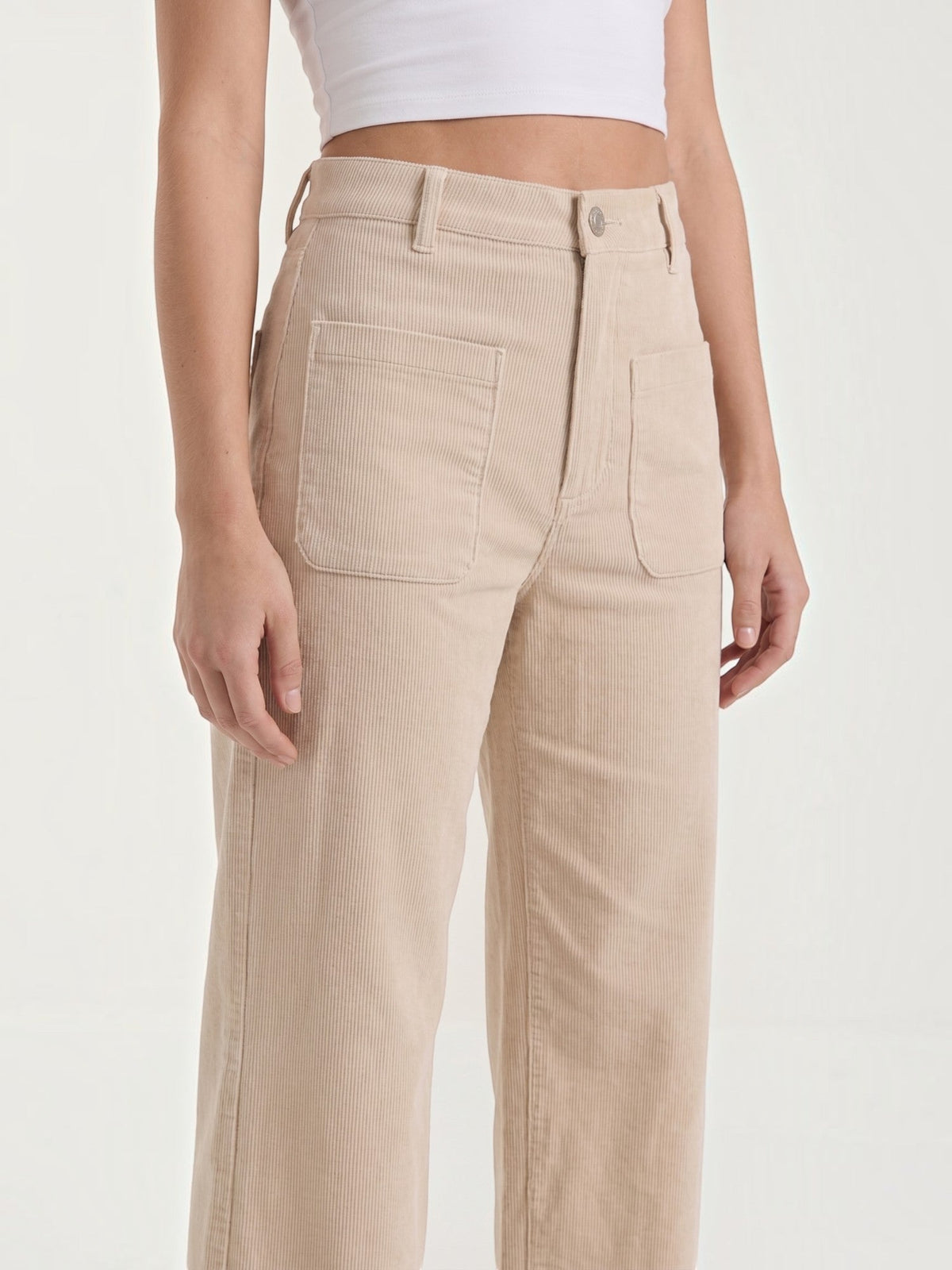 Cordhose mit weitem Bein und Aufgesetzten Taschen