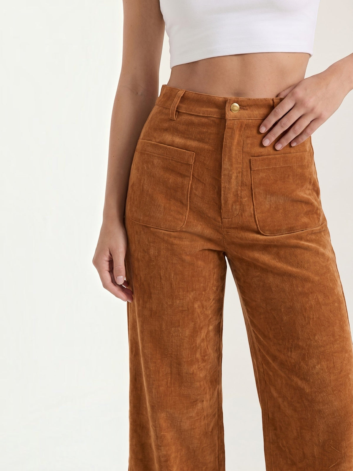 Cordhose mit weitem Bein und Aufgesetzten Taschen
