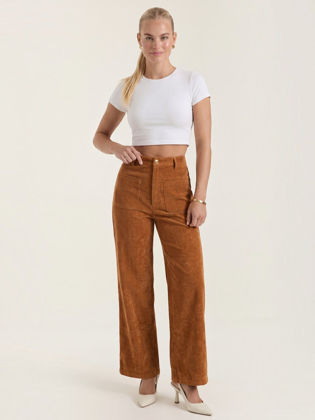 Cordhose mit weitem Bein und Aufgesetzten Taschen