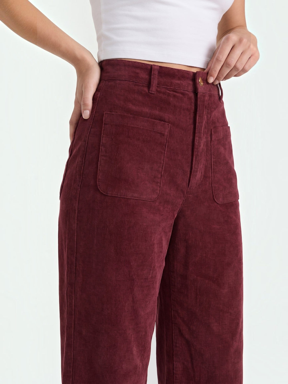 Cordhose mit weitem Bein und Aufgesetzten Taschen