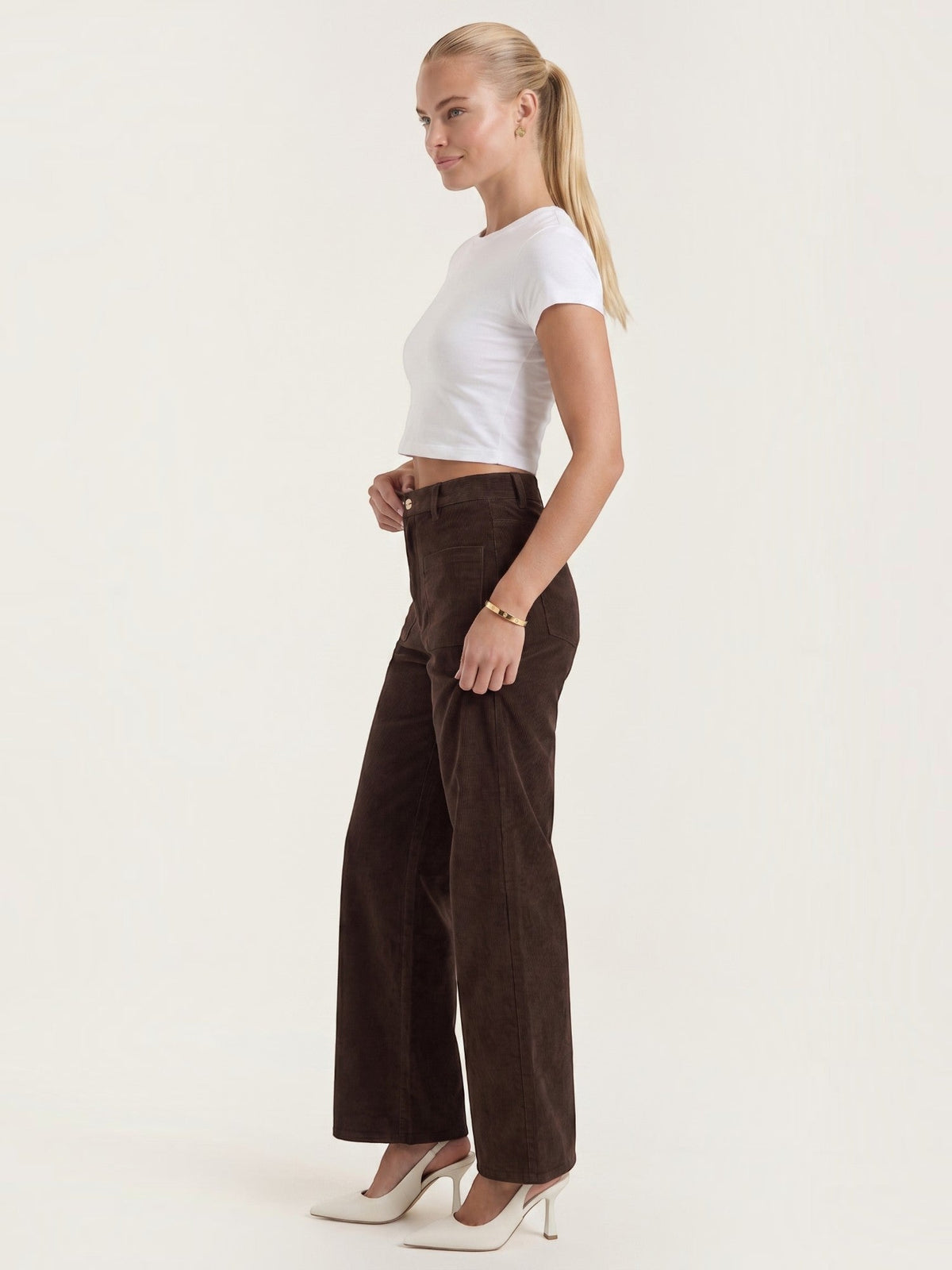 Cordhose mit weitem Bein und Aufgesetzten Taschen