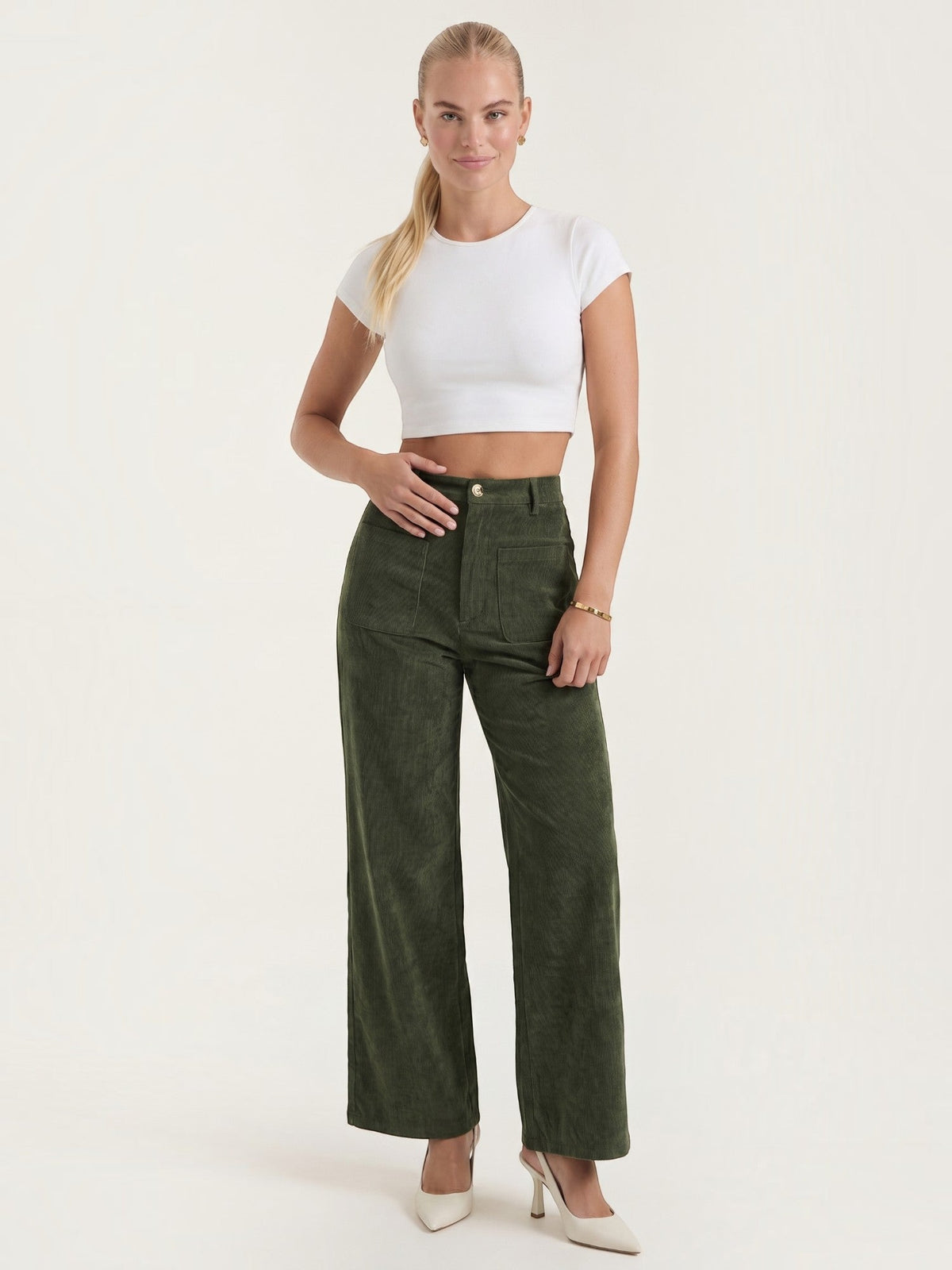 Cordhose mit weitem Bein und Aufgesetzten Taschen