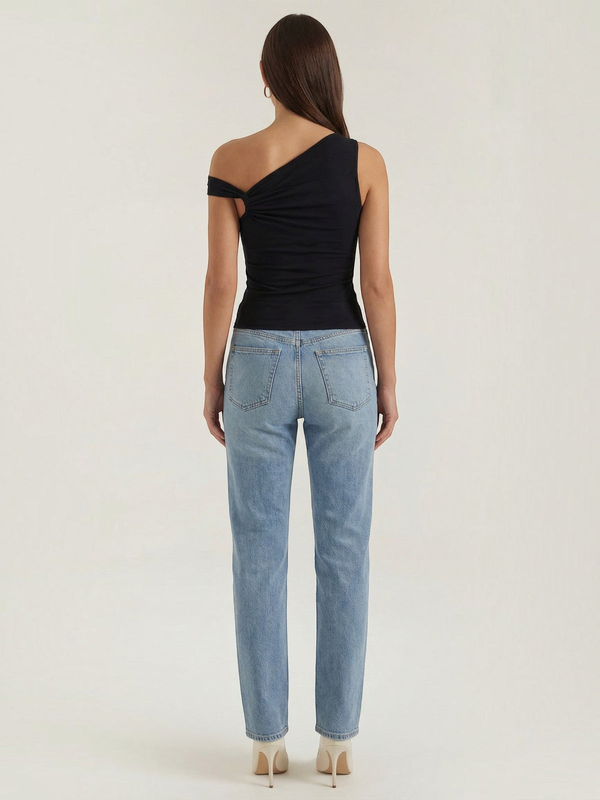 Asymmetrisches One-Shoulder-Top mit Raffung
