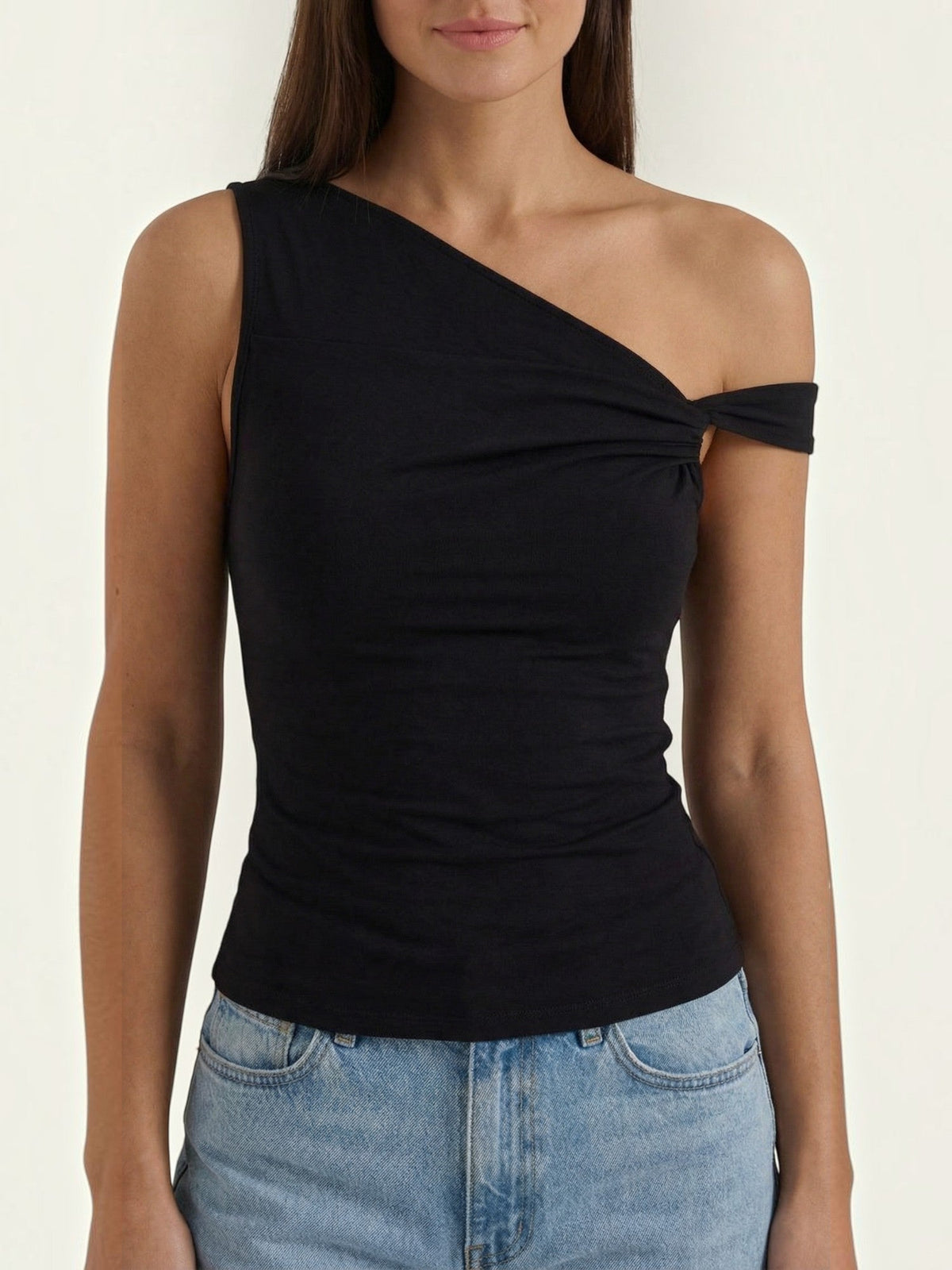 Asymmetrisches One-Shoulder-Top mit Raffung