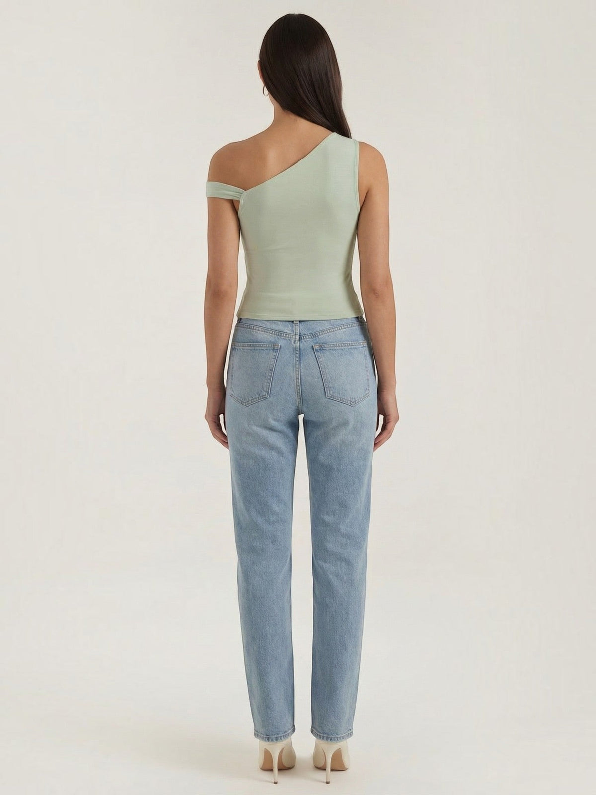 Asymmetrisches One-Shoulder-Top mit Raffung