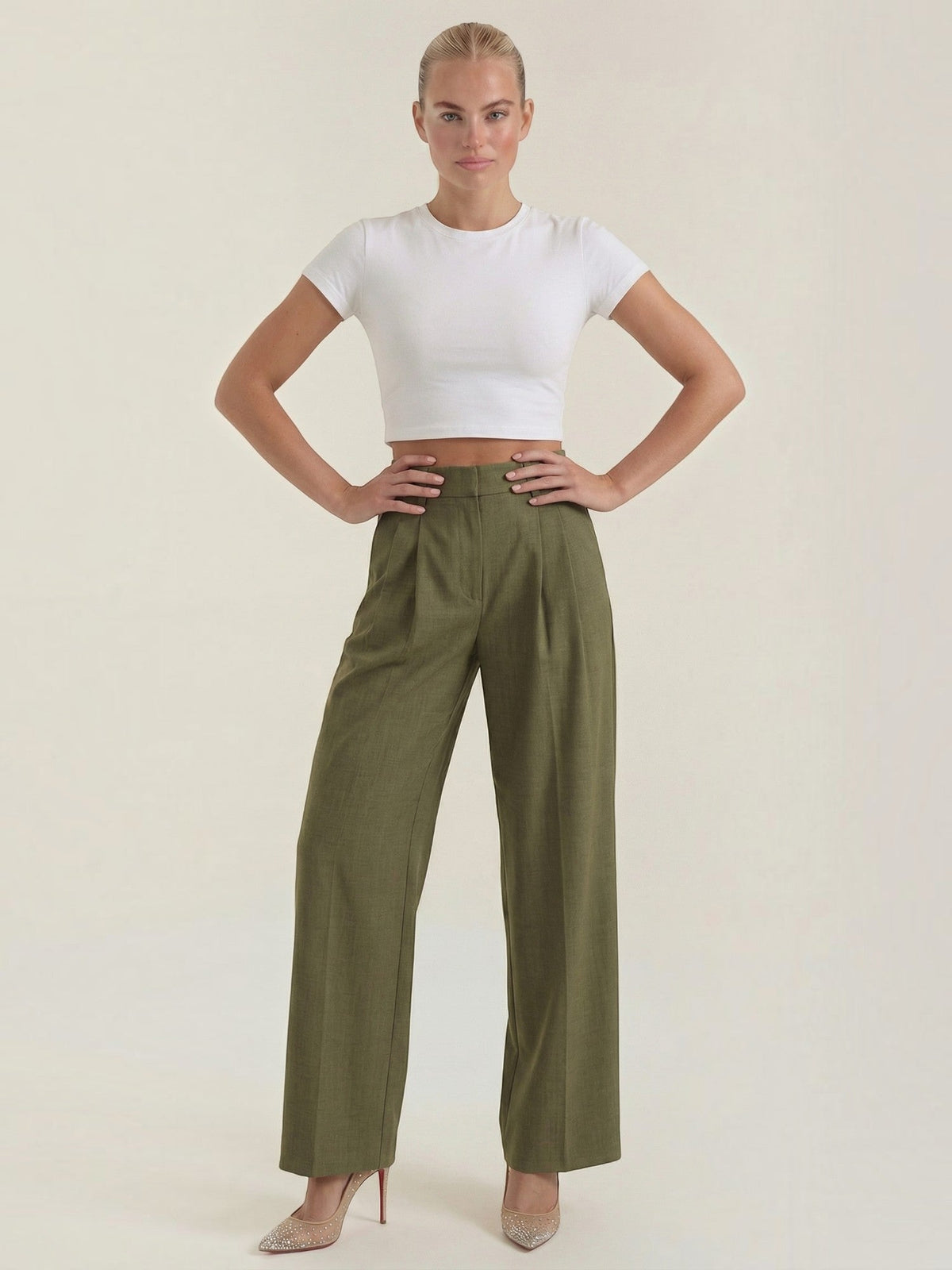 Hohe weite Hose