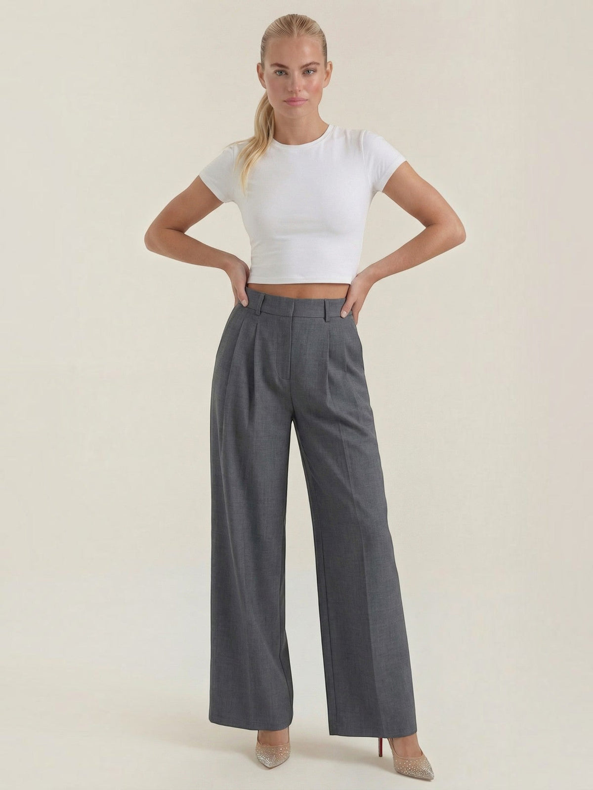 Hohe weite Hose