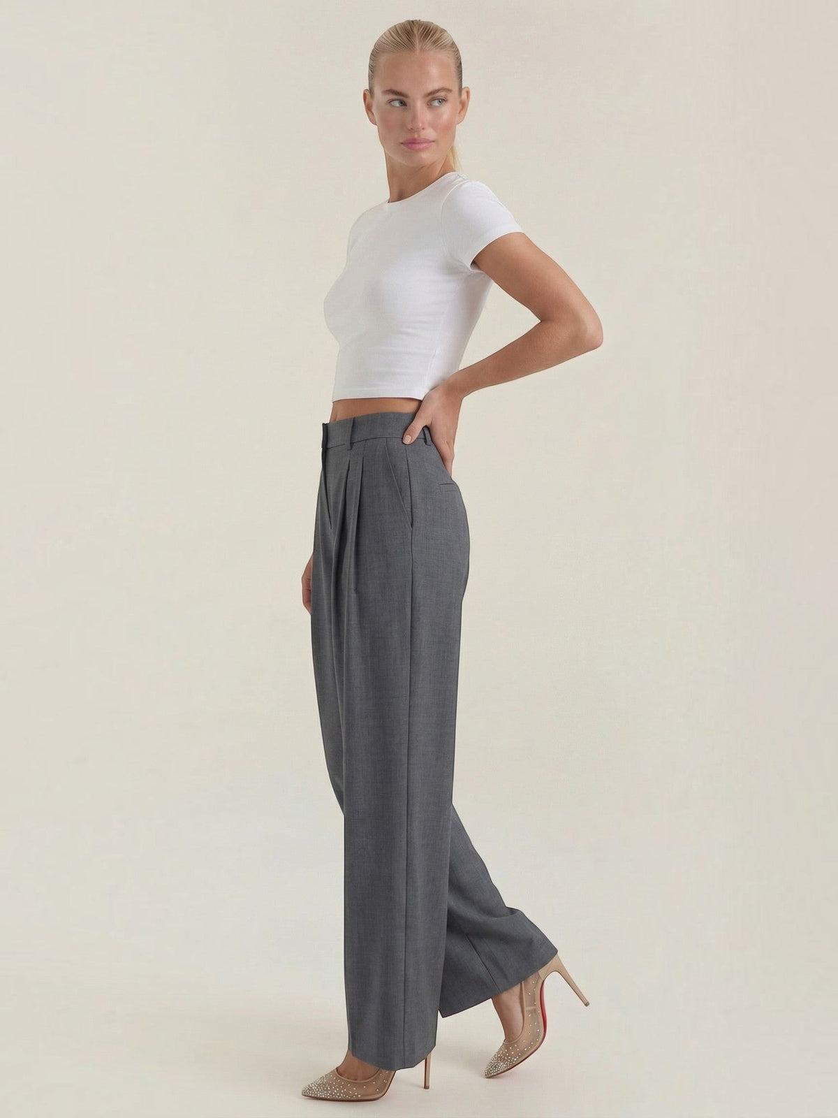 Hohe weite Hose