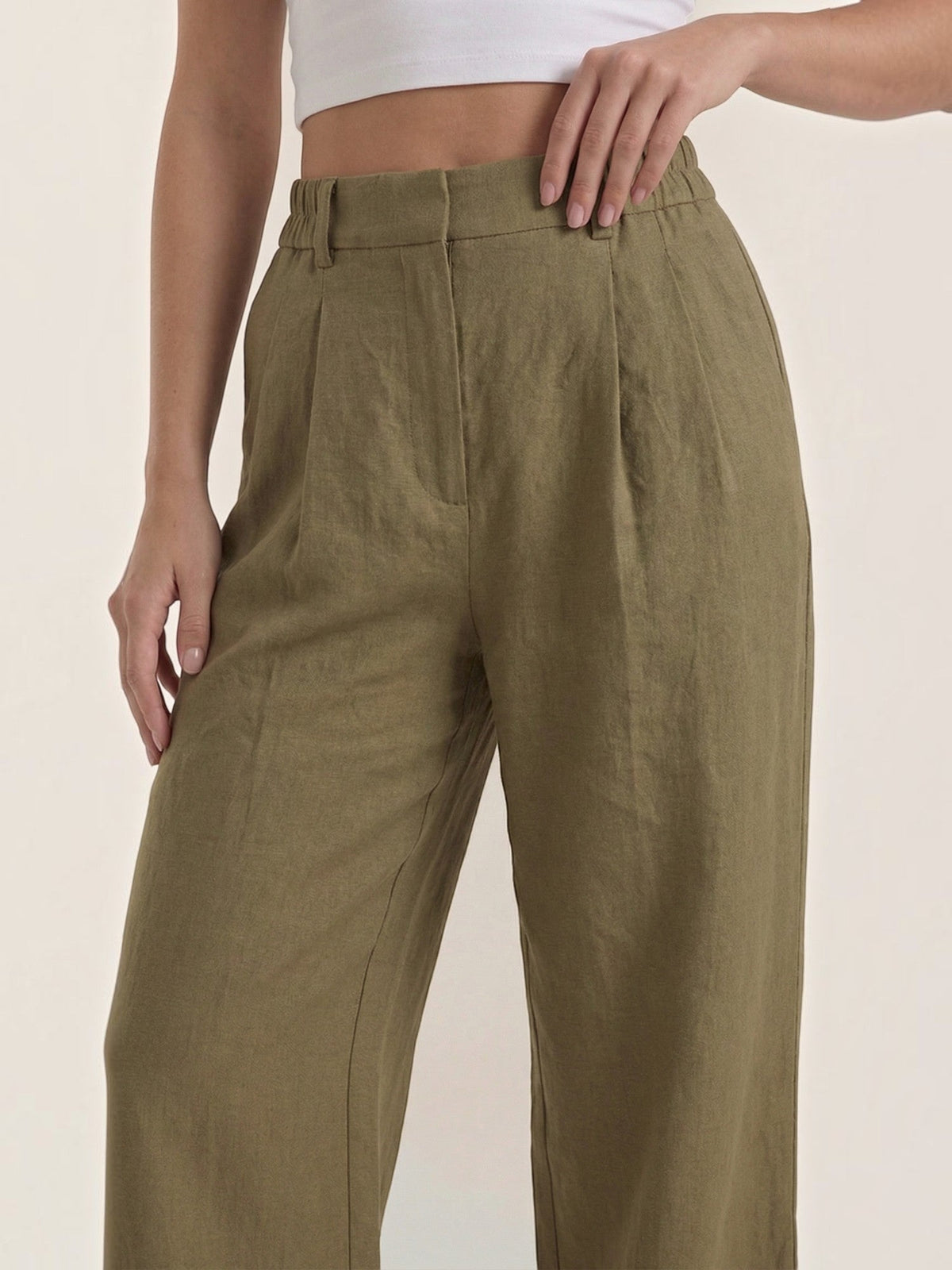 Hohe weite Hose