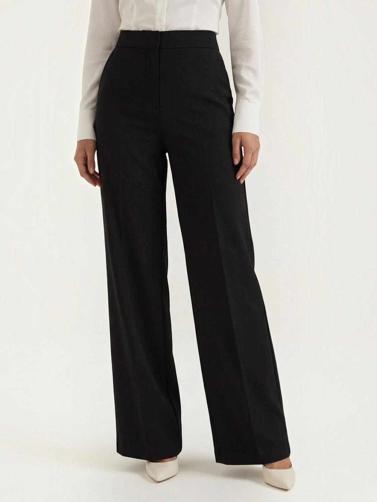 Geschneiderte Hose mit hohem Bund und weitem Bein