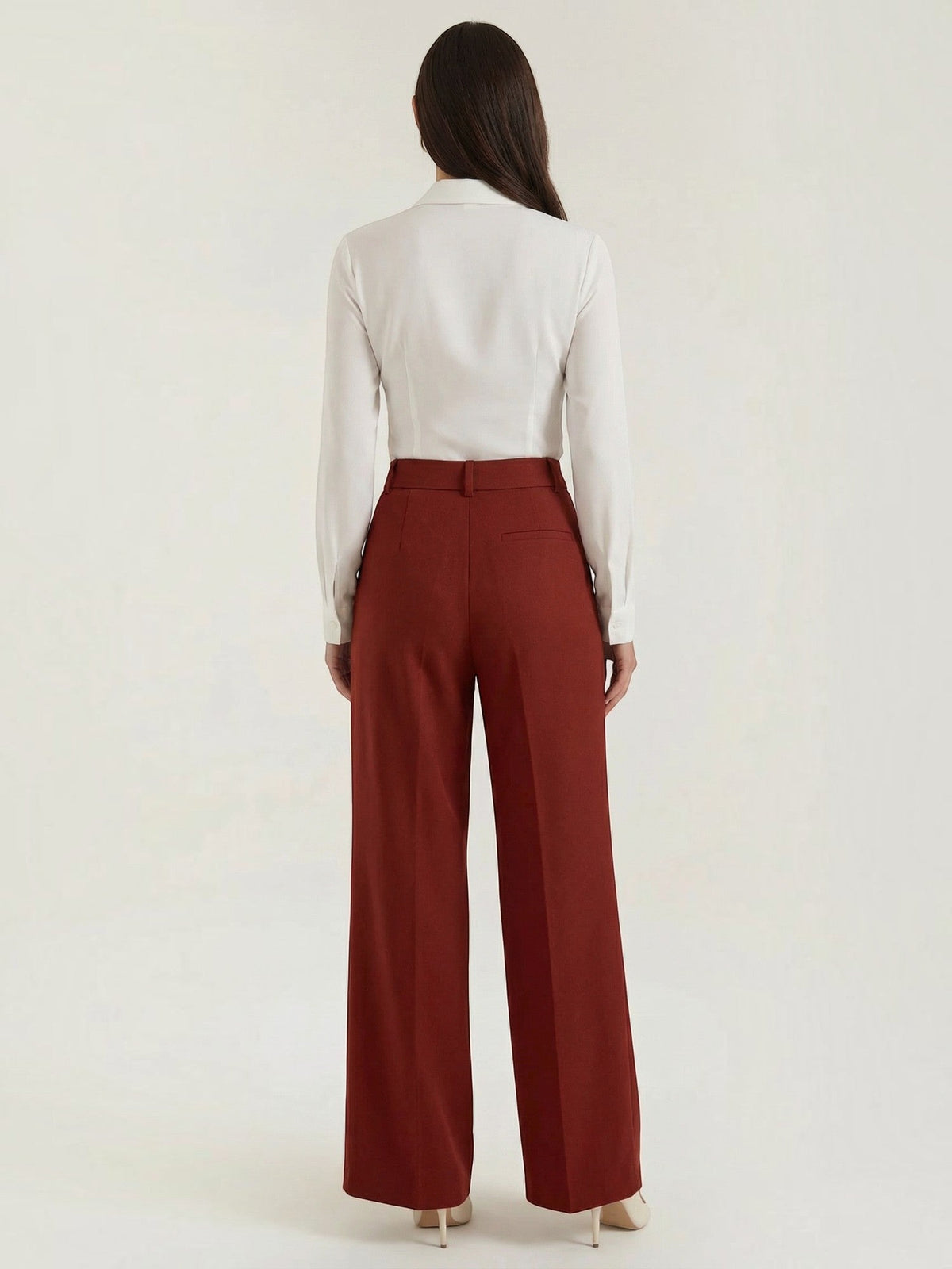 Geschneiderte Hose mit hohem Bund und weitem Bein