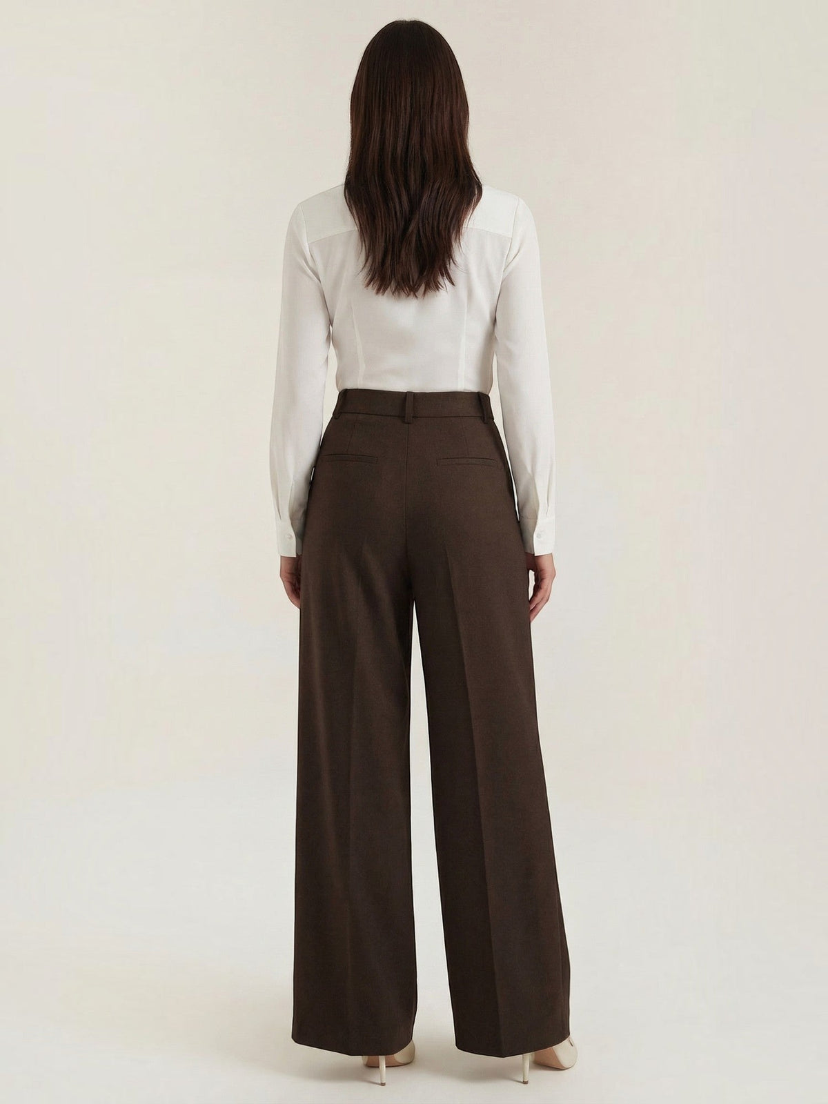 Geschneiderte Hose mit hohem Bund und weitem Bein