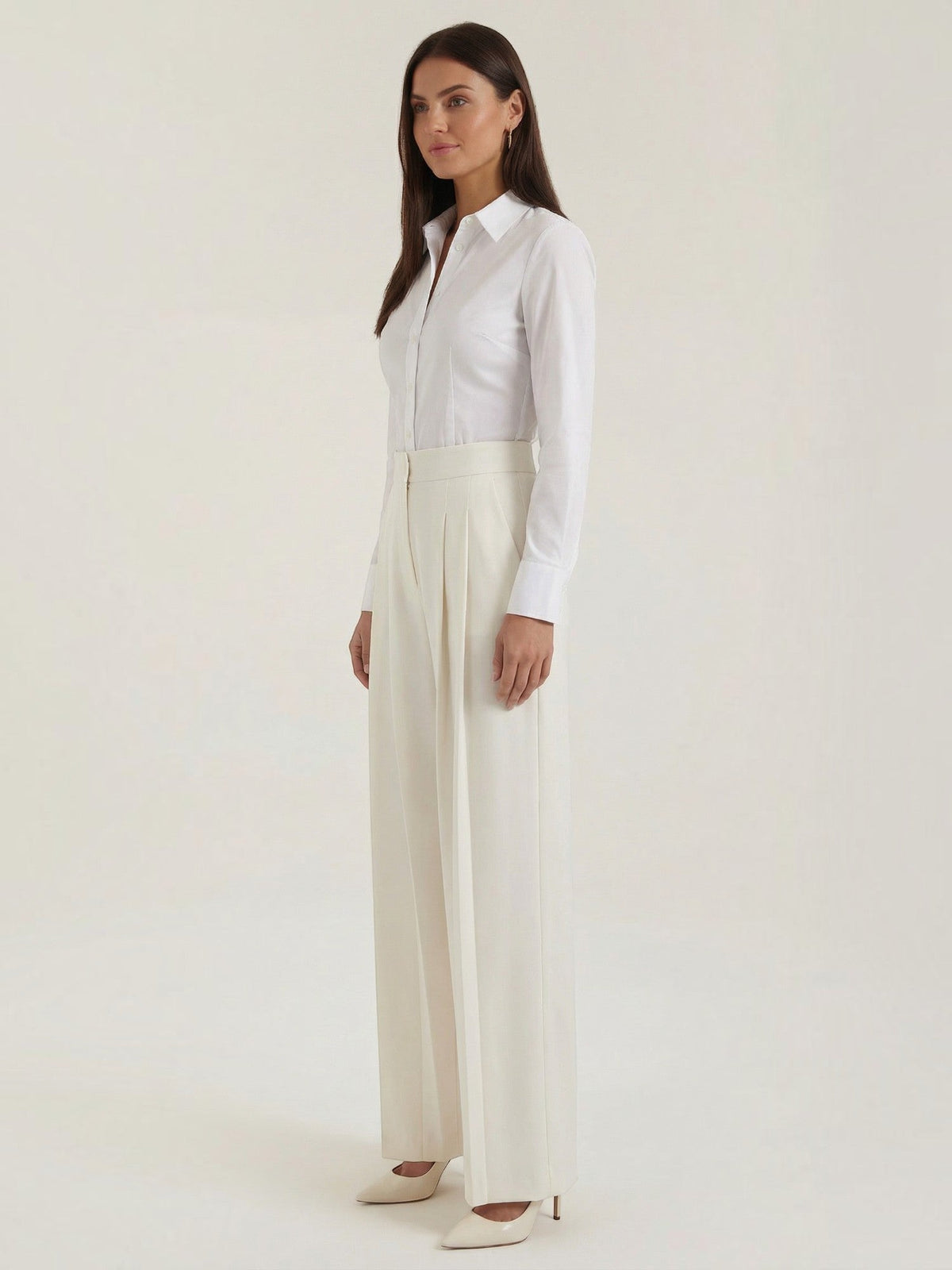 Plissierte Hose mit hohem Bund und weitem Bein