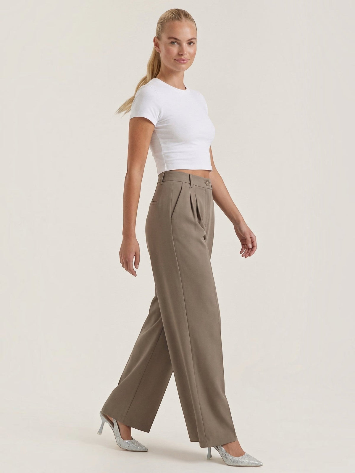 Plissierte Hose mit Seitentaschen