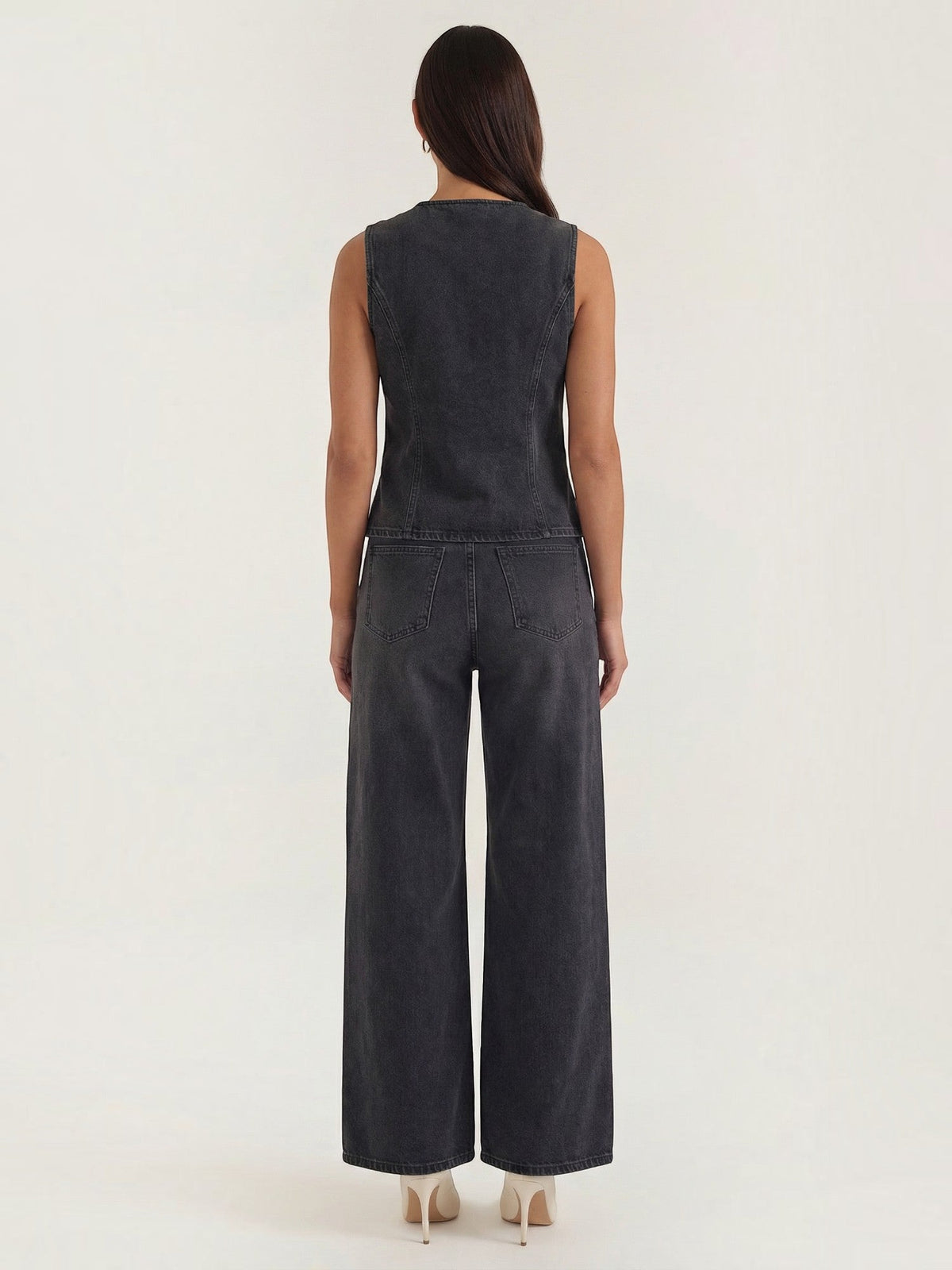 Set aus Baumwoll-Denim-Weste und weiter Hose