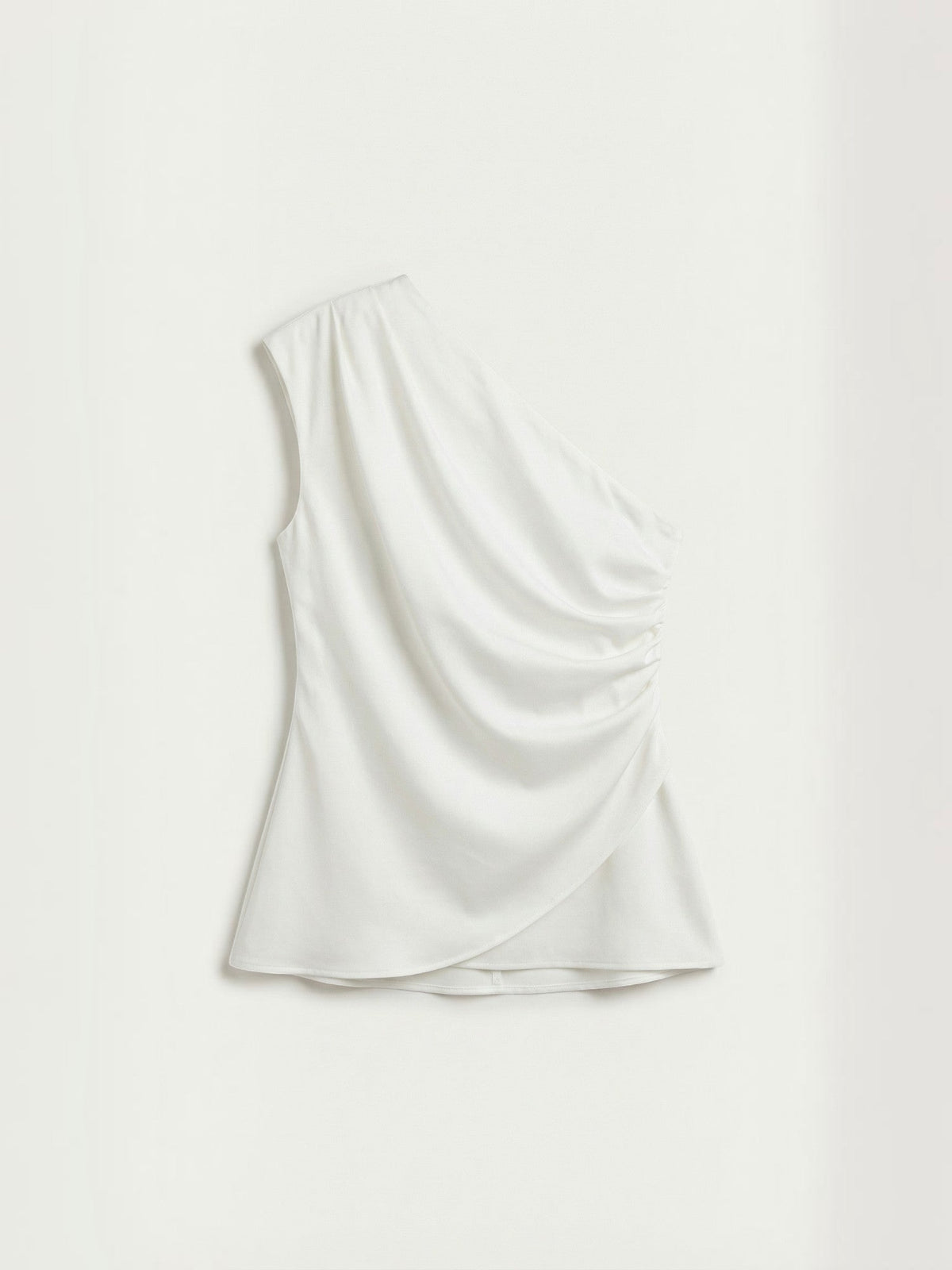 Asymmetrisches drapiertes Top aus Satin